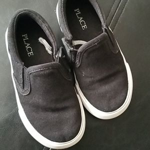 Boys sneakers
